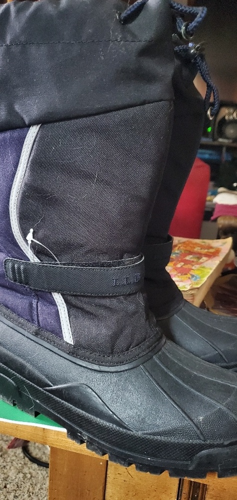 L.L. Bean kid's size 7 snow boots